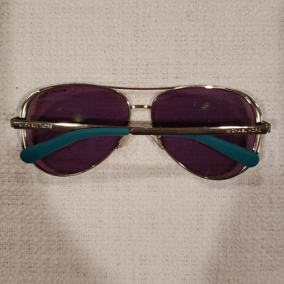 MICHAEL KORS "CHELSEA" MIRRORED AVIATOR SUNGLASSES - Picture 4 of 8